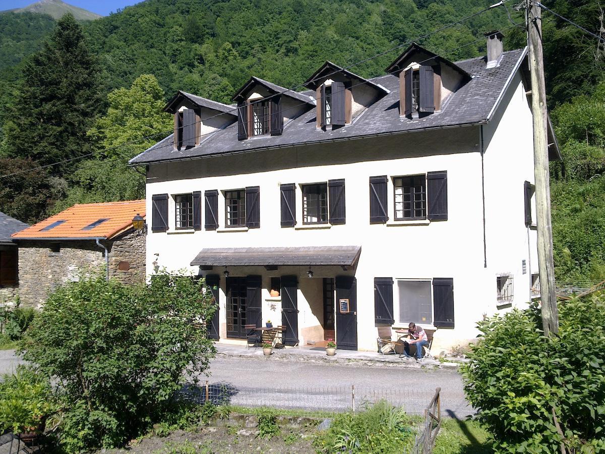 Auberge Les Myrtilles Couflens エクステリア 写真